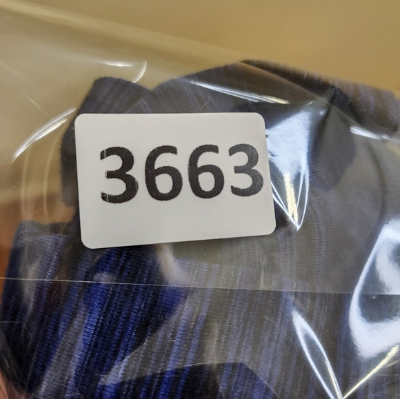 GUESS Lose Short Sleeves T-shirt XXL - Picture 10 of 10